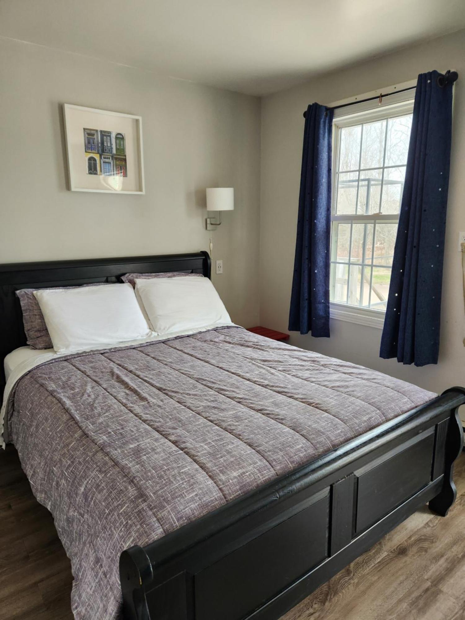 Covered Bridge Inn & Suites Sussex Ngoại thất bức ảnh