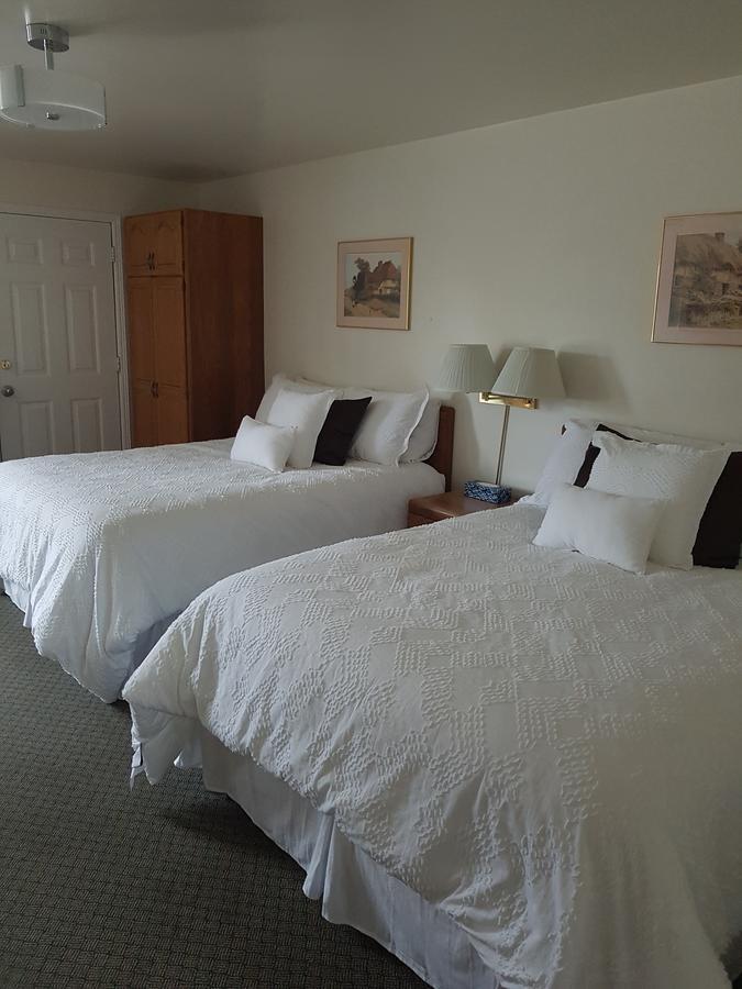 Covered Bridge Inn & Suites Sussex Ngoại thất bức ảnh