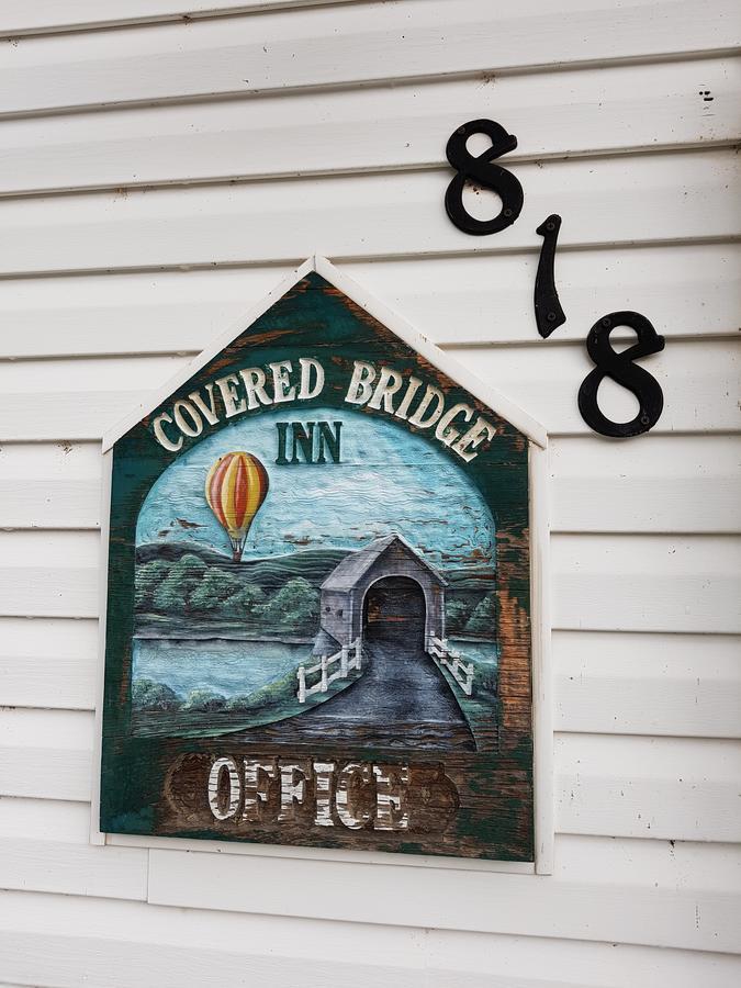 Covered Bridge Inn & Suites Sussex Ngoại thất bức ảnh